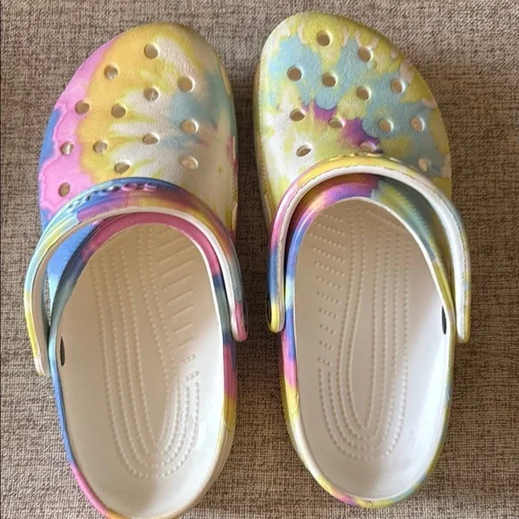 CROCS Vibrant Tie Dye Clogs with Rainbow Accents - Picture 1 of 4